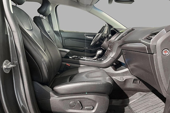 Ford Edge 14 of 26