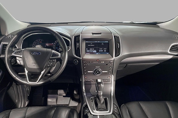 Ford Edge 9 of 26