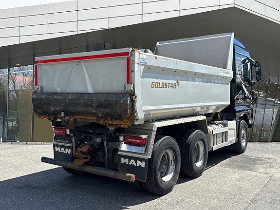 MAN TGX 33.580 6X4 BL 7 of 24