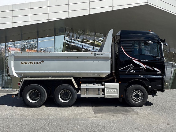 MAN TGX 33.580 6X4 BL 8 of 24