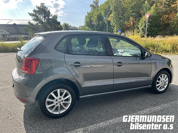 Volkswagen Polo 8 of 26