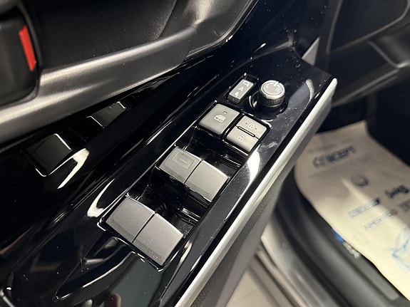 Toyota bZ4X 14 of 22