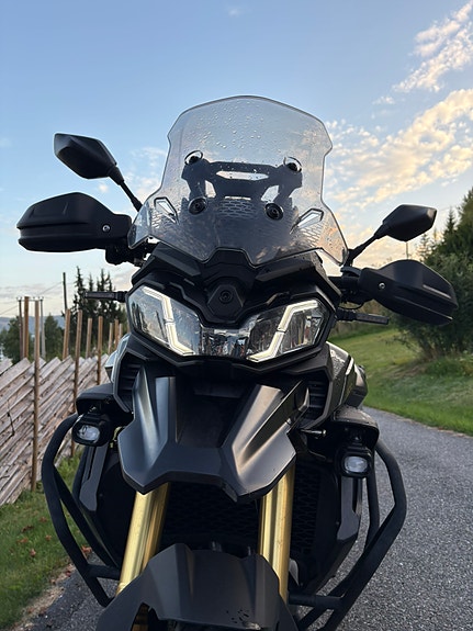 VOGE DS900X 3 of 12