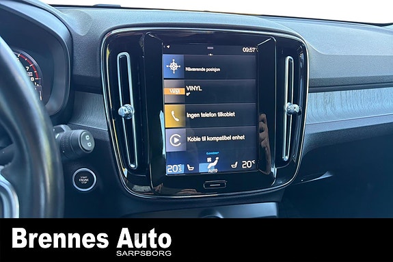 Volvo XC40 15 of 25