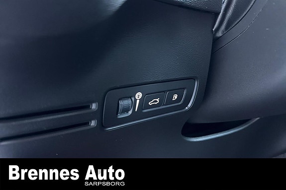 Volvo XC40 14 of 25