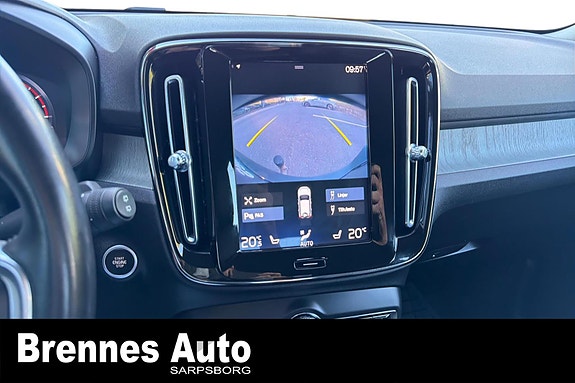 Volvo XC40 16 of 25