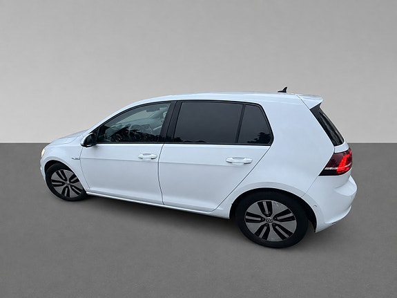 Volkswagen e-Golf VII 5 of 15