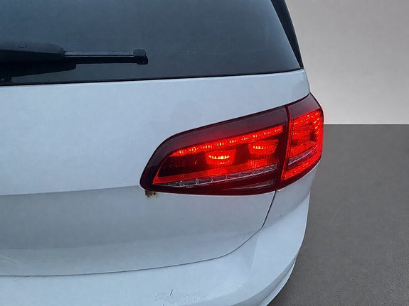 Volkswagen e-Golf VII 8 of 15