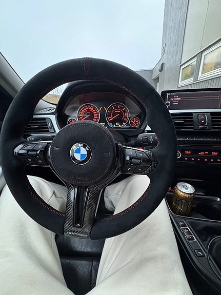 BMW 320d 15 of 20