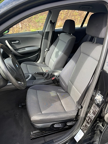 BMW 118i 11 of 14