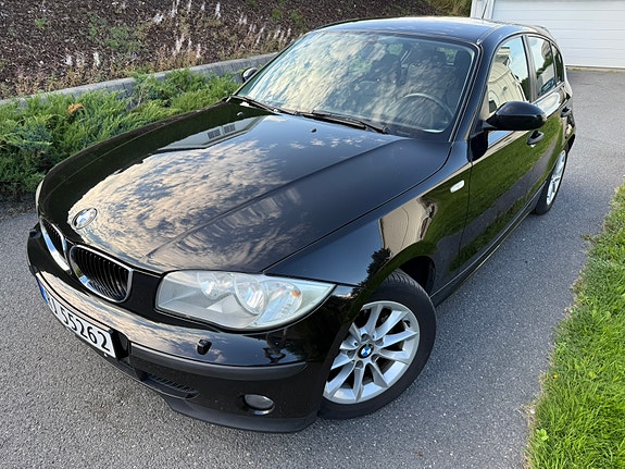 BMW 118i 3 of 14