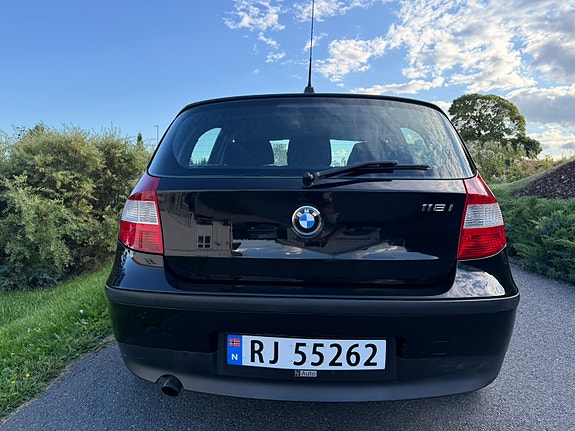 BMW 118i 6 of 14