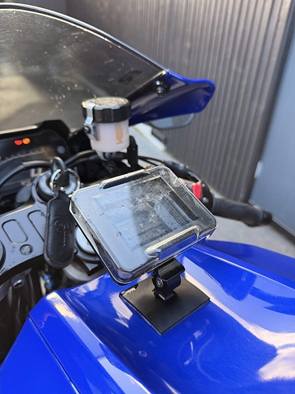 Yamaha R7 7 of 11
