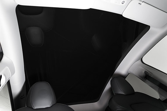 Tesla Model Y 10 of 13