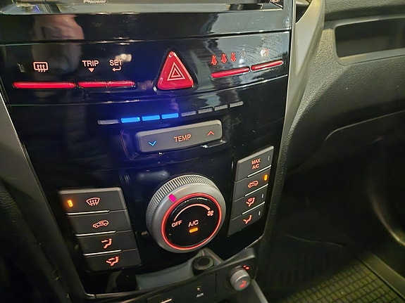 SsangYong Tivoli 15 of 25