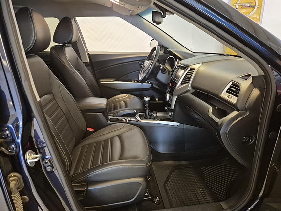 SsangYong Tivoli 12 of 25