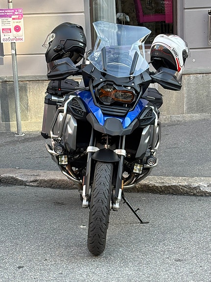 BMW R 1250 GS Adventure 4 of 11