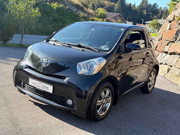 Toyota IQ 6 of 30