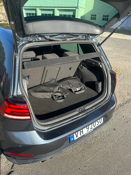 Volkswagen Golf VII 9 of 13
