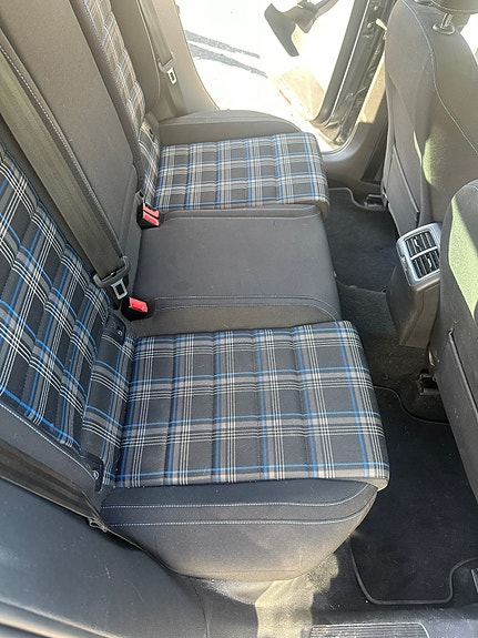 Volkswagen Golf VII 10 of 13
