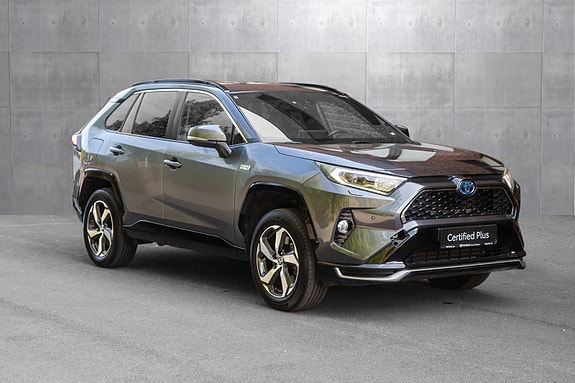 Toyota RAV4 Plug-in Hybrid 5 of 20
