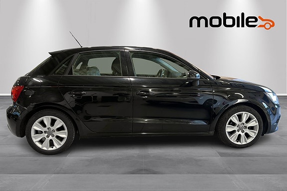 Audi A1 2 of 28