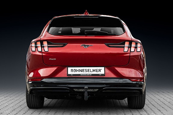 Ford Mustang Mach-E 9 of 30