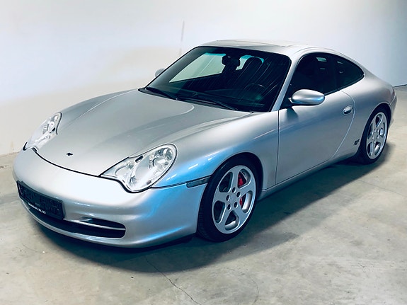 Porsche 911 4 of 14