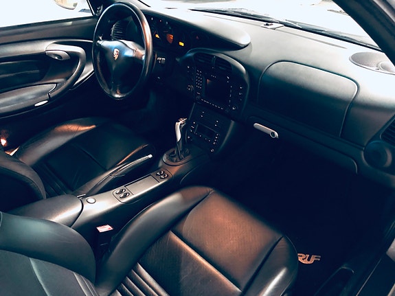 Porsche 911 9 of 14