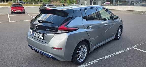 Nissan Leaf 12 of 17