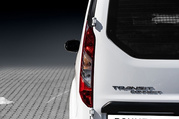 Ford Transit Connect 9 of 23