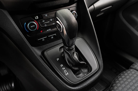 Ford Transit Connect 14 of 23