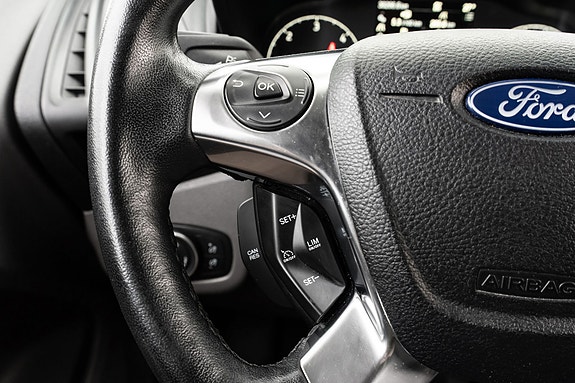 Ford Transit Connect 11 of 23