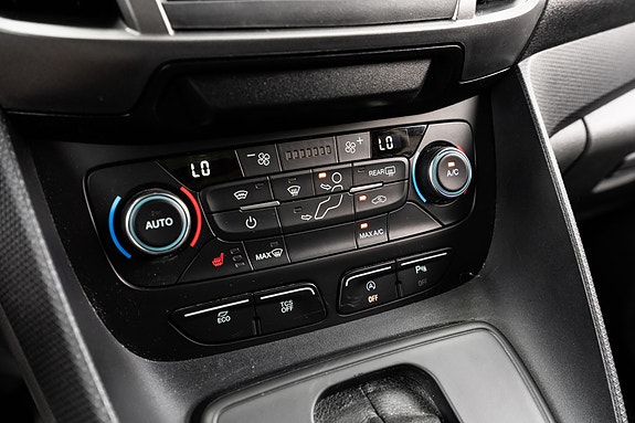 Ford Transit Connect 15 of 23