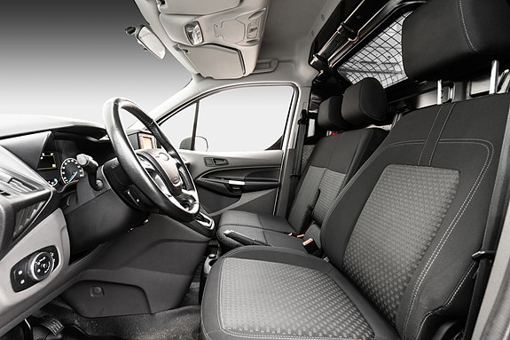 Ford Transit Connect 17 of 23