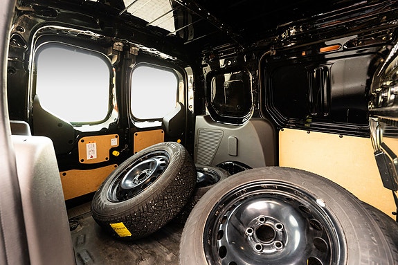 Ford Transit Connect 24 of 26