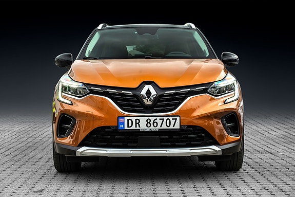 Renault Captur 3 of 26