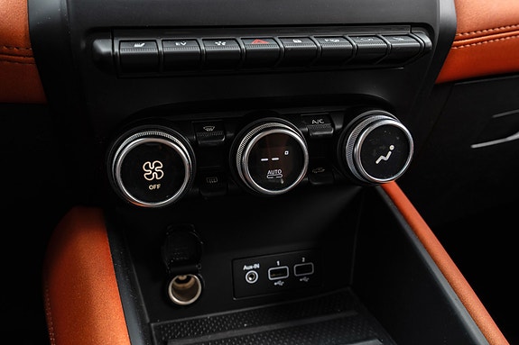 Renault Captur 16 of 26
