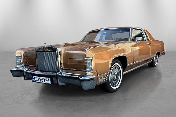 Lincoln Continental 9 of 30