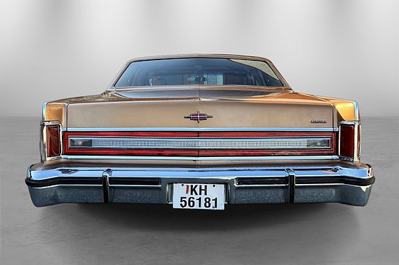 Lincoln Continental 5 of 30