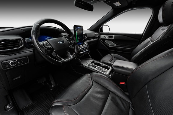Ford Explorer 24 of 29