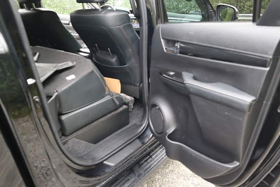 Toyota HiLux 29 of 30