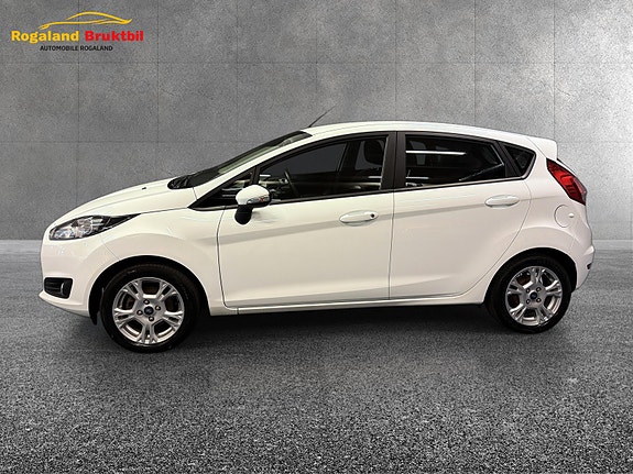 Ford Fiesta 13 of 30