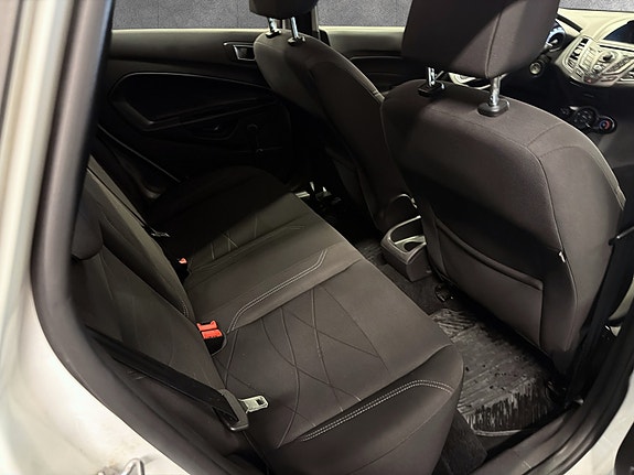 Ford Fiesta 25 of 30