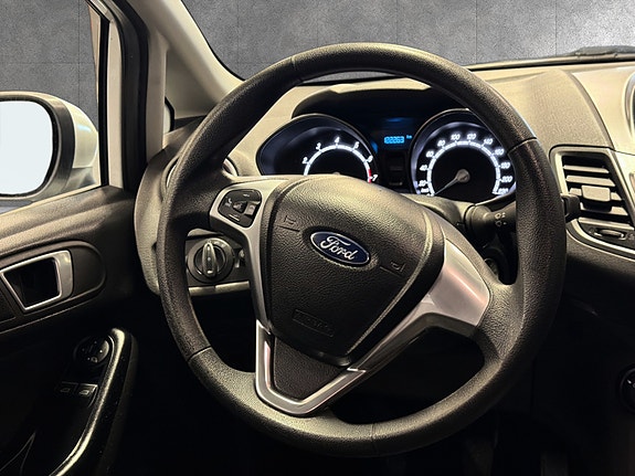Ford Fiesta 19 of 30