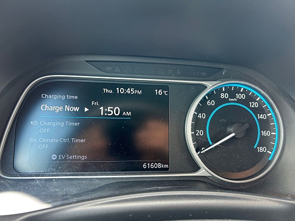 Nissan Leaf 30 of 30