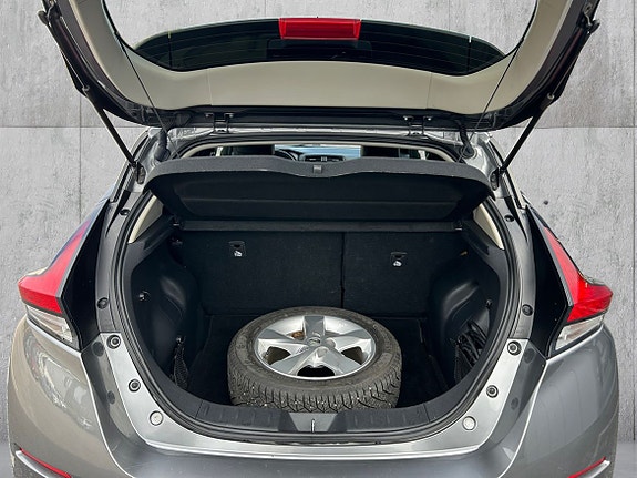 Nissan Leaf 14 of 30