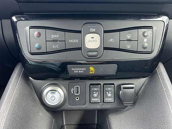 Nissan Leaf 26 of 30