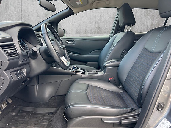 Nissan Leaf 10 of 30