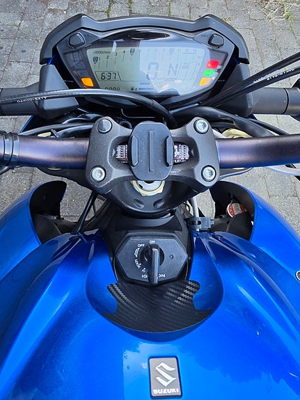 Suzuki GSX-S 1000 5 of 7